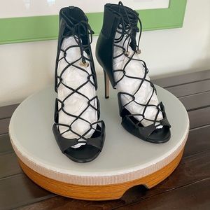 NWOT JIMMY CHOO "MYRTLE" LACE UP CUT-OUT HEELED SANDAL 100mm, 37.5